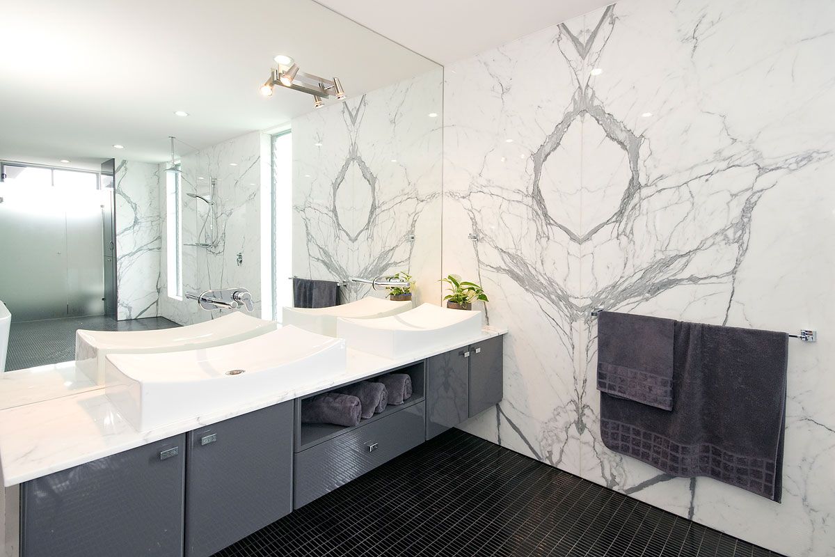 bathroom , interior desgin , statuario marble